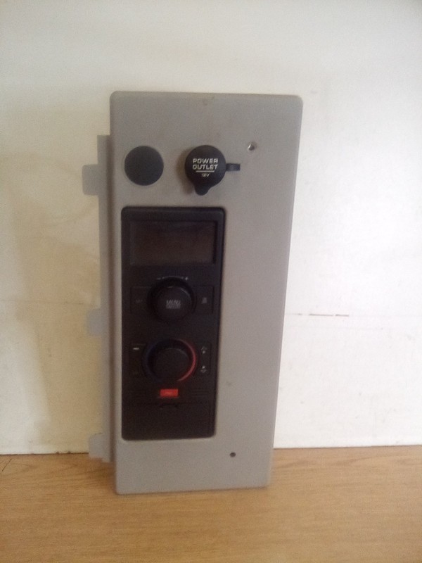Volvo VNL 20537961, 21451914 Sleeper Control Panel