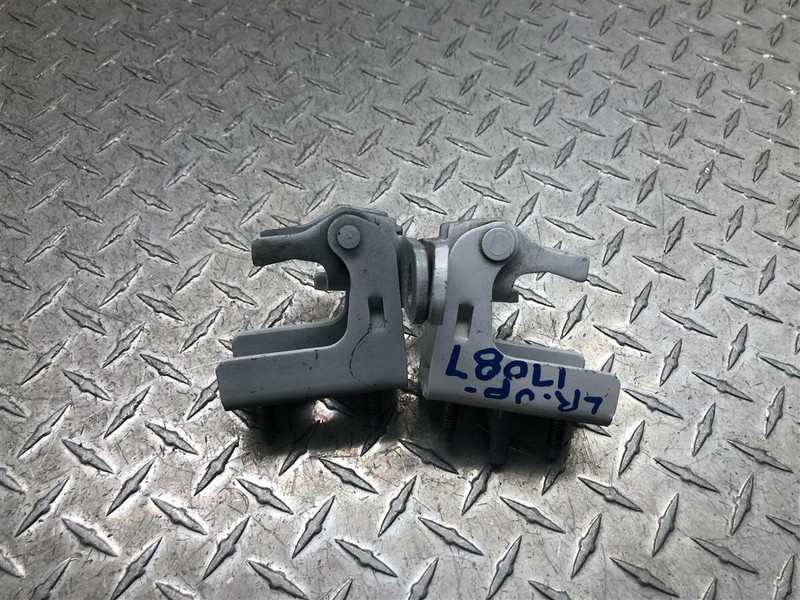 2005 FORD F150 REAR DOOR HINGES SET OF 2 OEM 133.FD8505