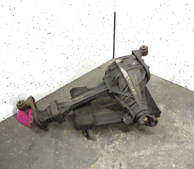 06-10 Hummer H3 3.7L Front Differential Diff Carrier OEM W/O Electronic Locking