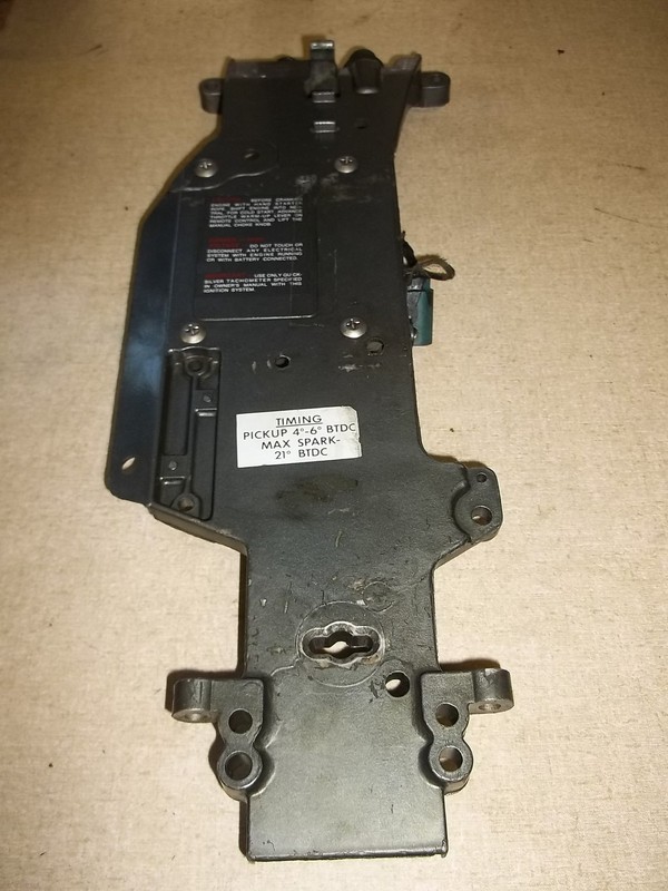 1978 Mercury 3322986 Mariner 155 Power Trim Boat Motor Interior Cover Mount 7710