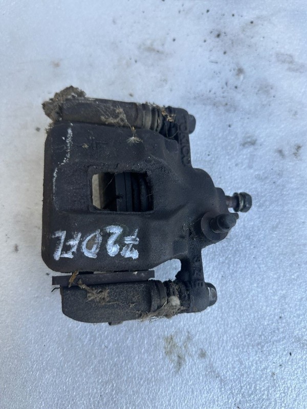 1984 1985 1986 1987 HONDA CIVIC SEDAN LEFT DRIVER FRONT BRAKE CALIPER 1.5L