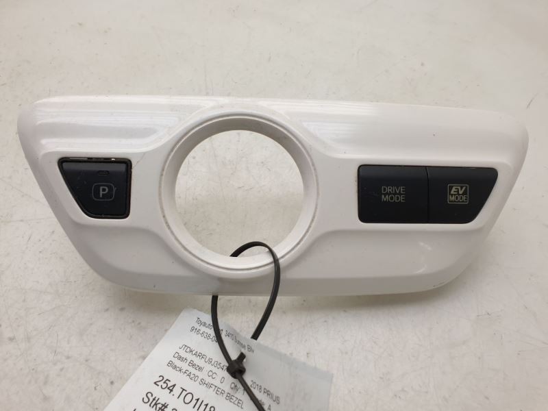 2018 TOYOTA PRIUS TWO SHIFTER BEZEL