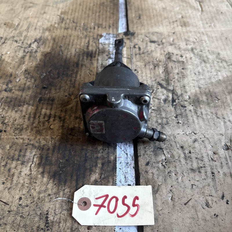 Detroit 60 Series 14 L Turbo charger Wastegate Actuator EGR P/N 757979-0002
