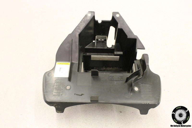 2007 Suzuki Boulevard C50 Battery Tray Box Holder Case Plastic C 50 07