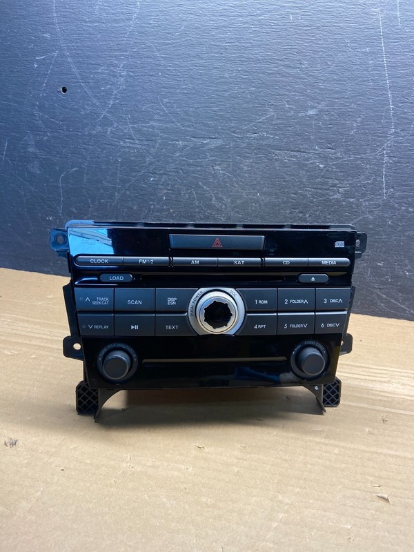 2007 07 Mazda CX9 CX-9 Radio Stereo CD MP3 Player Control ae4577 DG