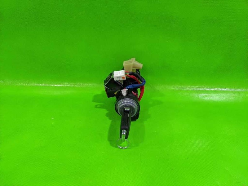 15 16 17 SONATA IGNITION SWITCH CYLINDER HOUSING W/KEY OEM 4078-13