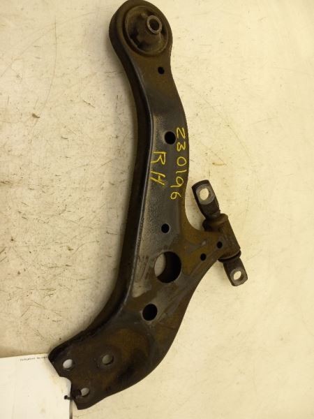15-17 TOYOTA CAMRY 2.5L FWD AT PASSENGER SIDE FRONT LOWER CONTROL ARM
