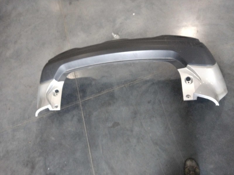 2018 Nissan KICKS Silver Bumper Assembly OEM 265605C000 46000 Miles