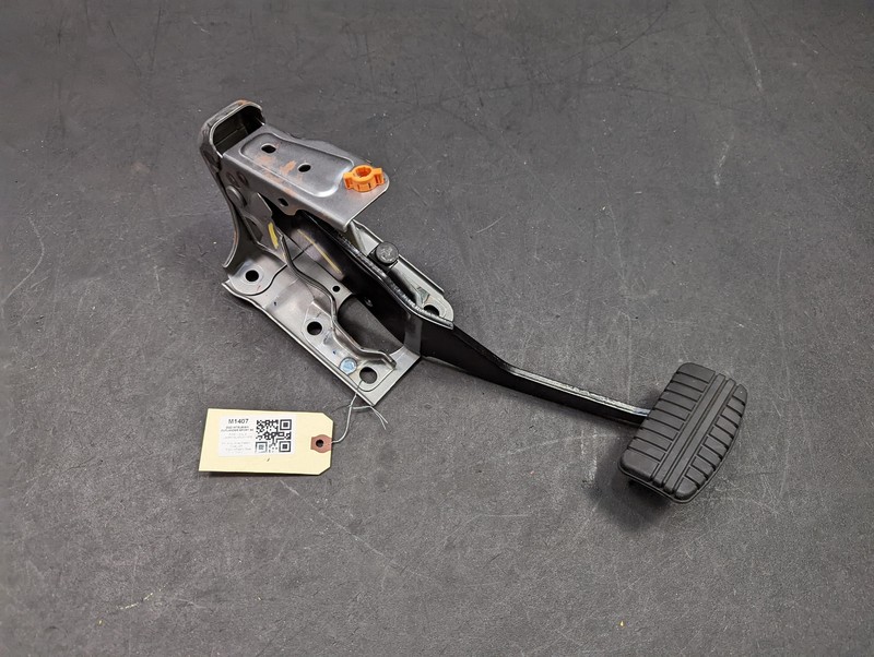 Brake Pedal 2022 Mitsubishi Outlander Sport 2018 2019 2020 2021