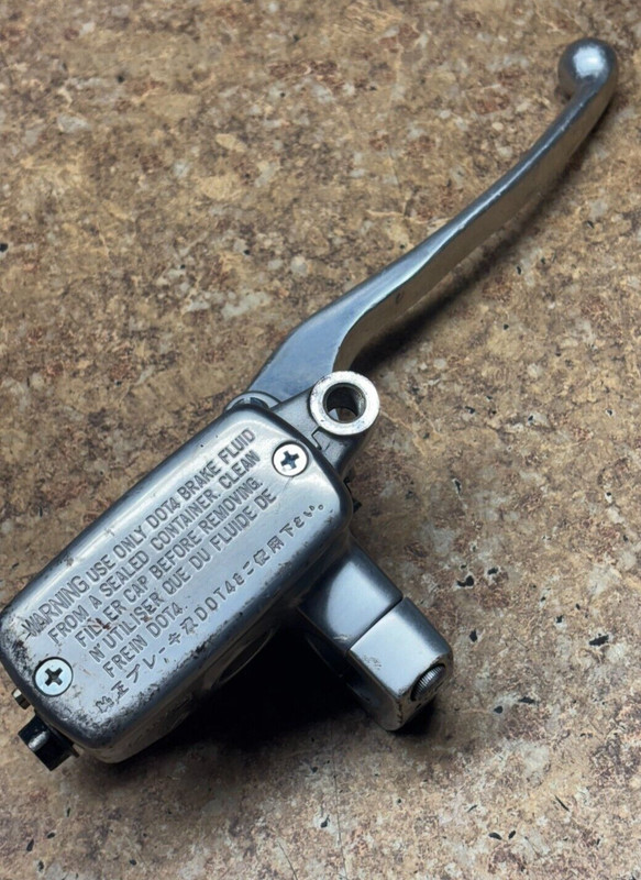 10 Honda Stateline VT1300CR VT1300 CR Right Front Brake Lever Master Cylinder C1