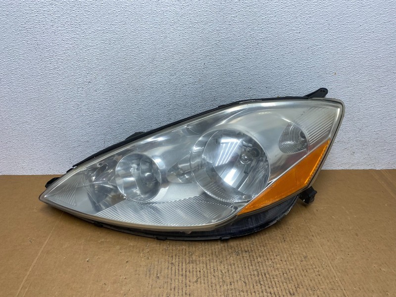 2006 to 2010 Toyota Sienna Left Driver Lh Side Headlight Halogen AE0633 DW