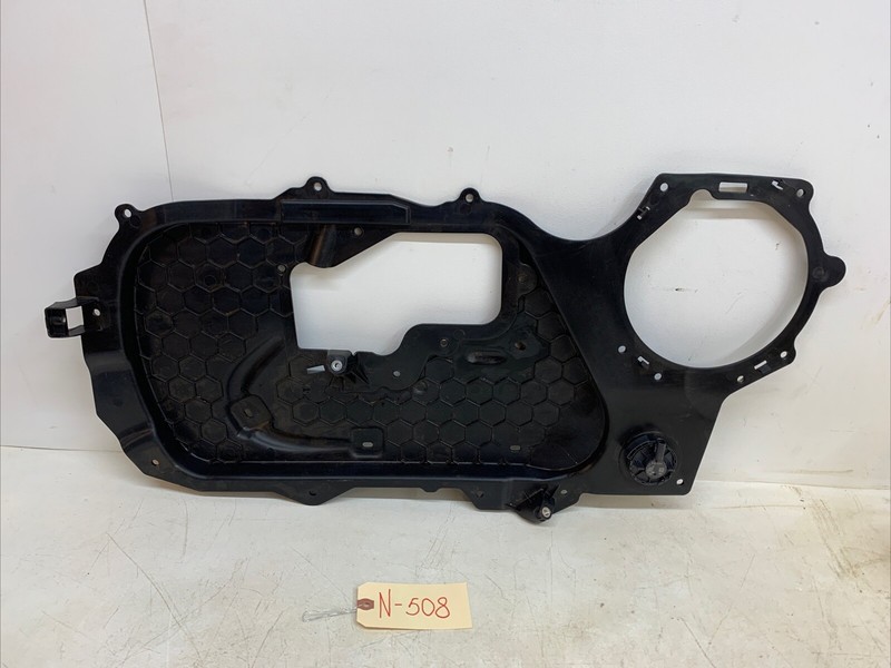 ⚡️17-20 Tesla 3 Front right side door inner closeout panel 1092149-00-C 508 S1