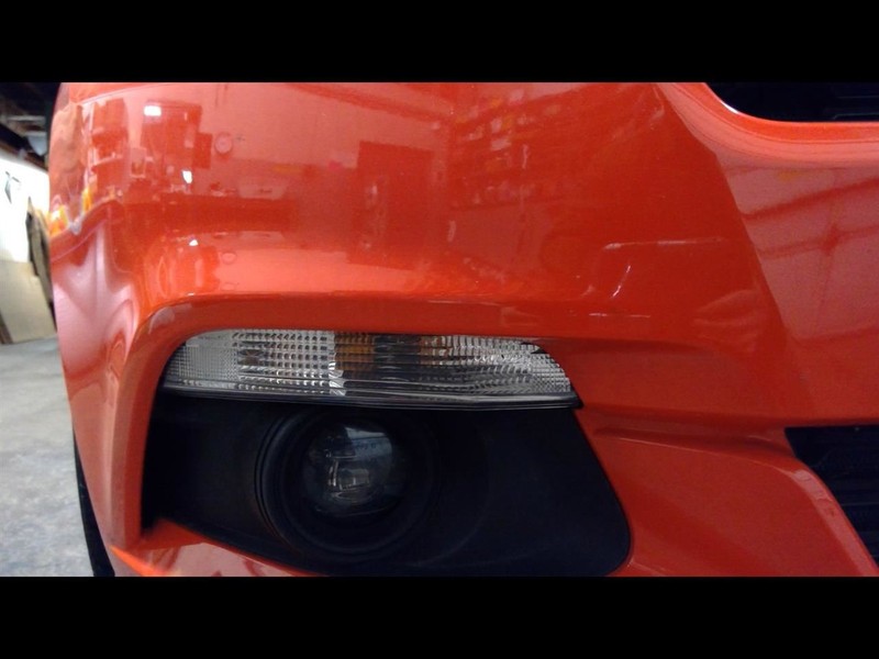 Passenger Corner/Park Light Bumper Mounted Fits 15-19 MUSTANG 1521565