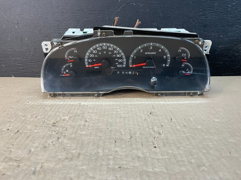2003 2004 Ford F150 F-150 Speedometer Cluster Gauge Oem ae3396 DG