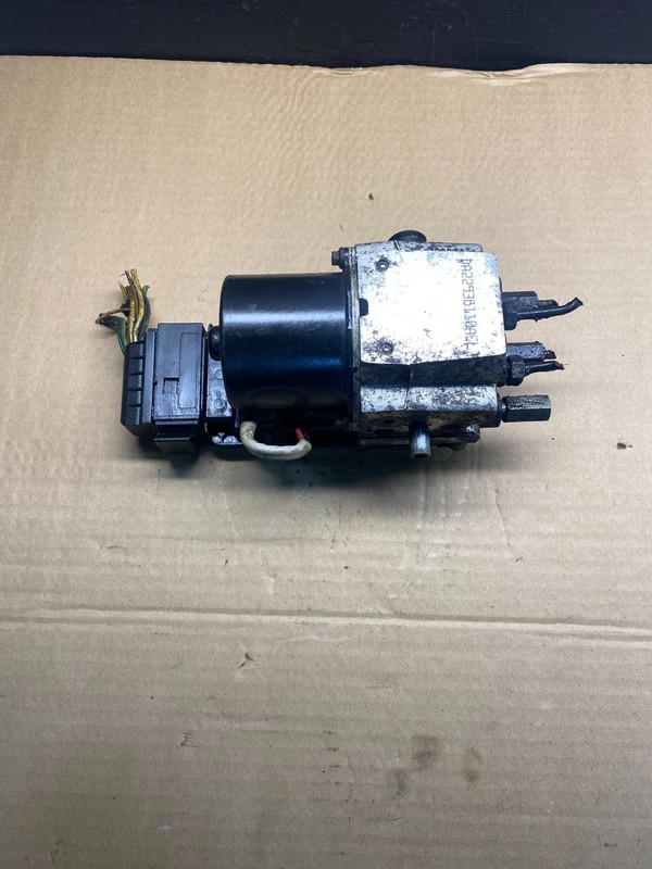 2003 2007 Ford E250 E350 Anti-Lock ABS Antilock Brake Pump ab7372 DG