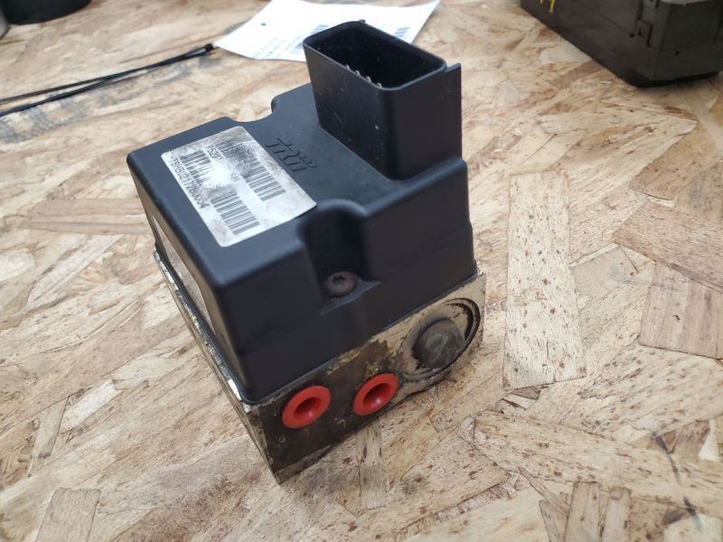 ABS Fits 02-03 DODGE 1500 PICKUP, 1 pin has light corrosion, 166965