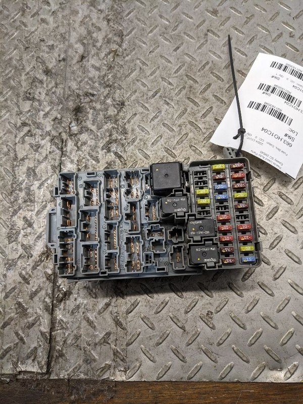 2004 Honda Civic Cabin/ Interior Fuse Box Relay OEM#: B2500000 1183598