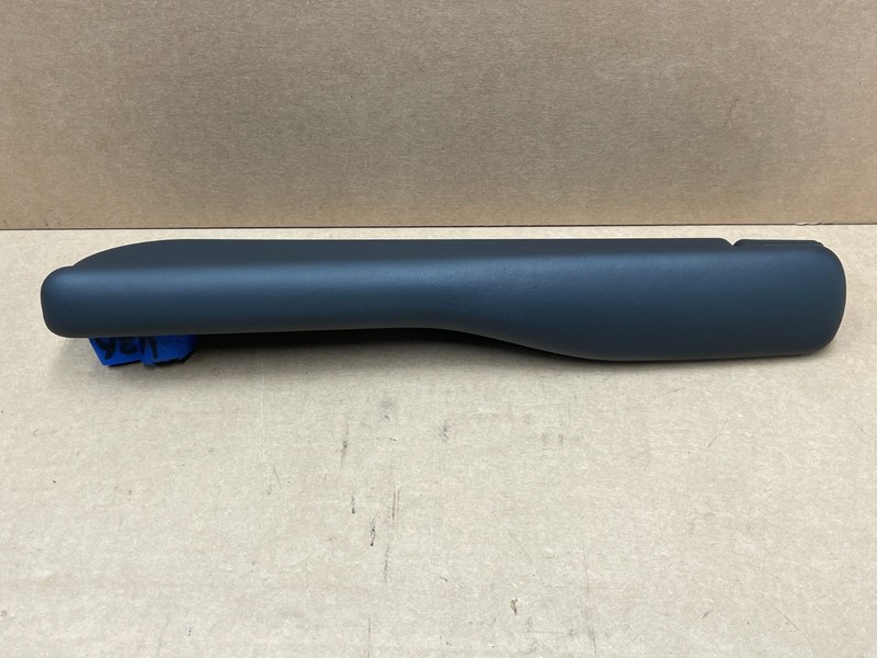 18-20 Land Range Rover L405 Front Right Passenger Seat Armrest Black 1636 OEM