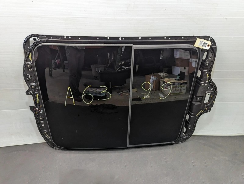 Panoramic Sunroof 2018 Audi Q3 8U0877049A 2015 2016 2017