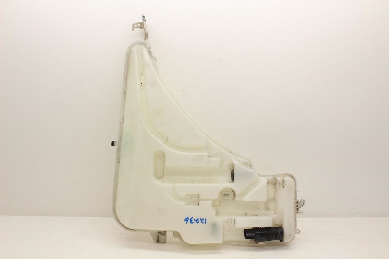 2014-2016 BMW 435i Convertible Windshield Washer Bottle Reservoir
