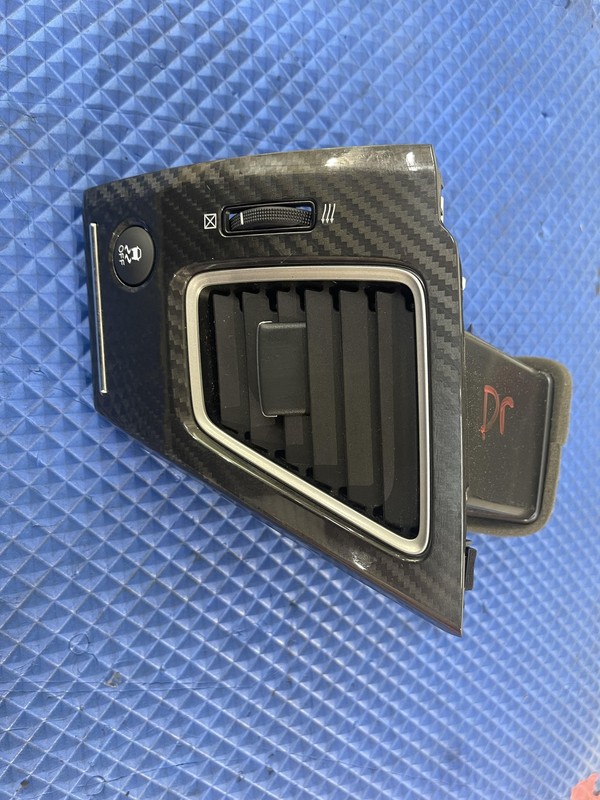 13-15 Honda Civic Driver Side Vent Assembly Tested Oem Carbon Fiber
