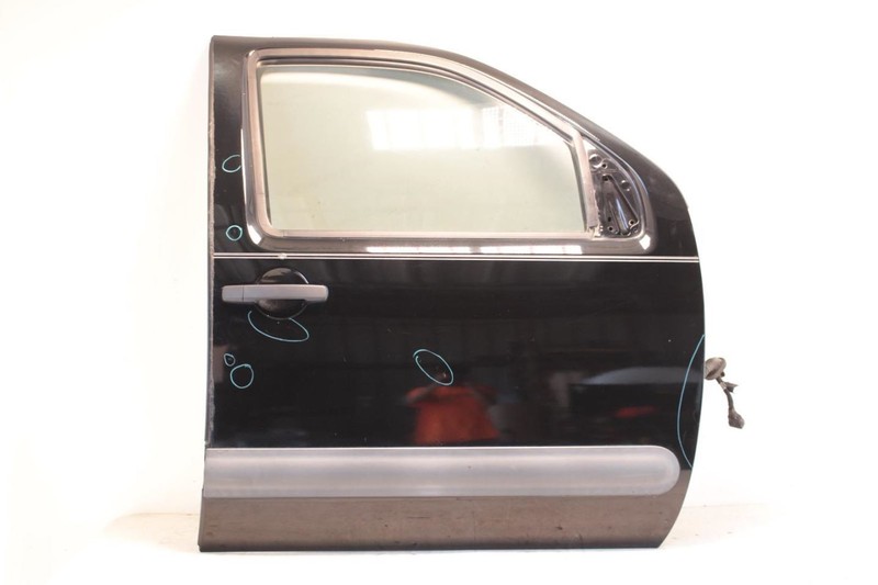 12-15 Nissan XTERRA 4.0L Black Passenger Right Front Door Assembly