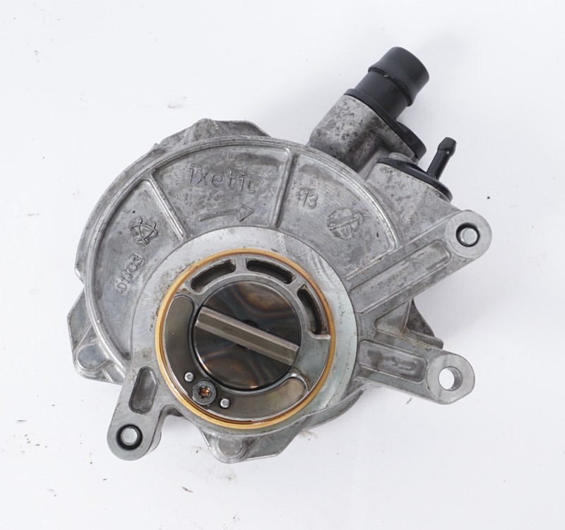2011-2016 BMW 650 750 550I GT F07 VACUUM PUMP 8605976-01OEM