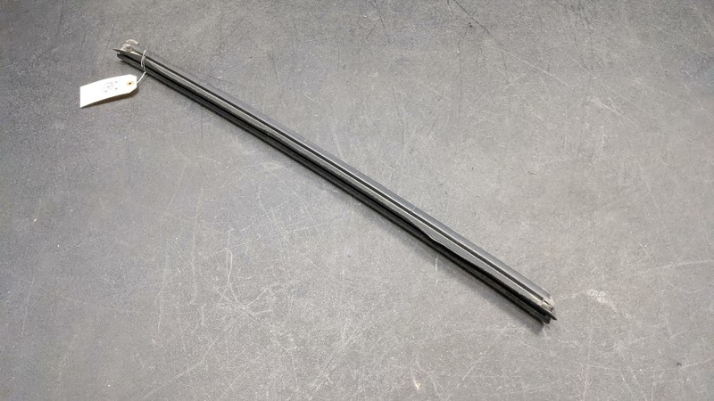 Front Left Door Inner Belt Weatherstrip 2019 Ford Flex 8A8Z-7421457-A 2009-2018