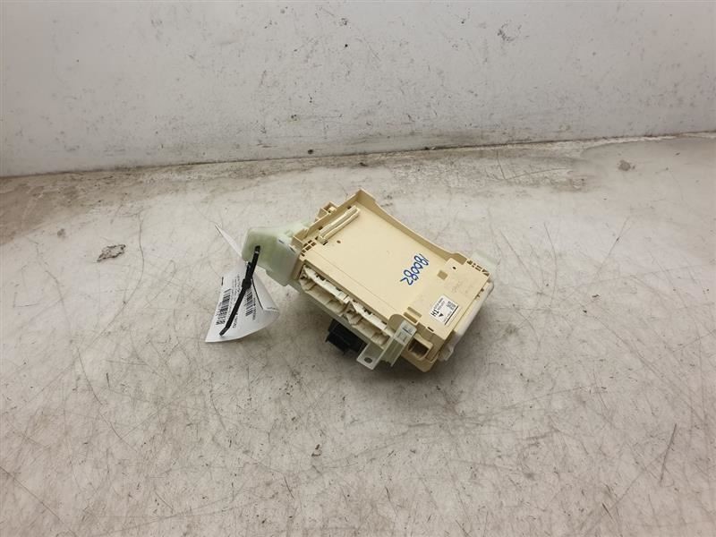 14 TOYOTA SIENNA 3.5L CABIN FUSE BOX 2GRFE