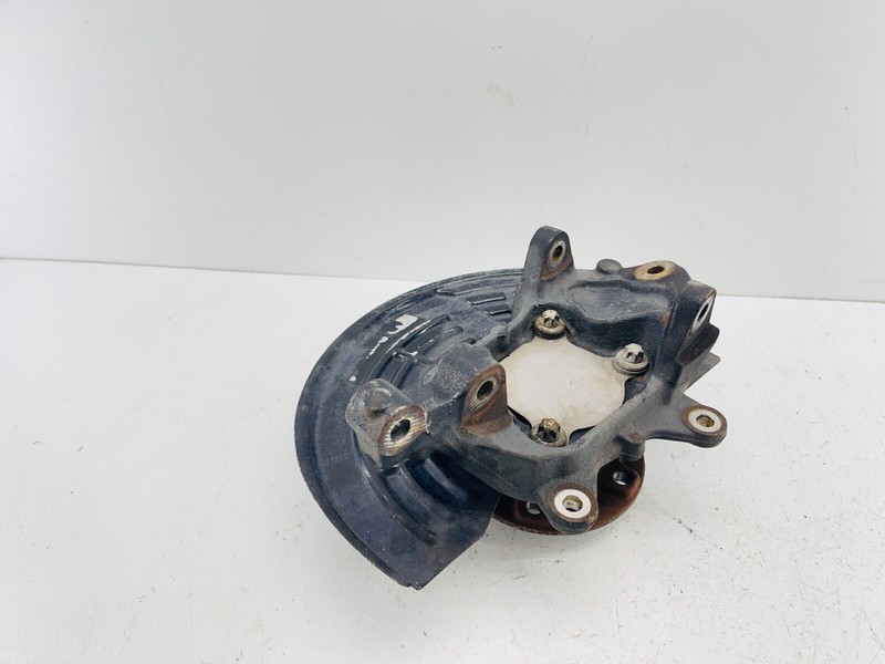 2015-2018 JEEP RENEGADE 4WD rear right DRIVER SIDE WHEEL HUB SPINDLE KNUCKLE OEM