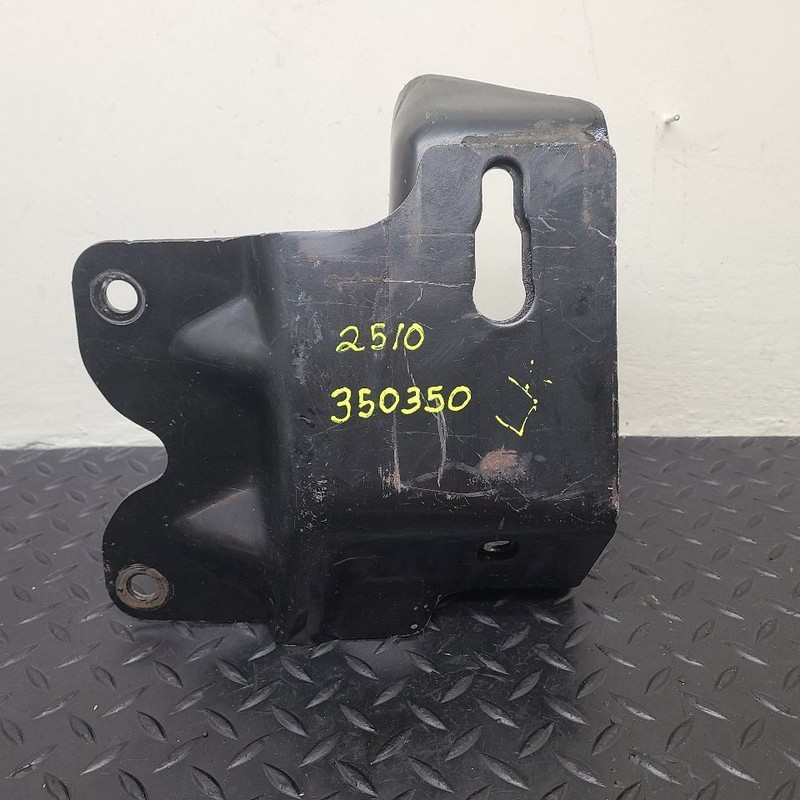 05-19 Ford E450SD 6.0L Left Driver Engine Mount Bracket OEM 4C2Z-6029-GA