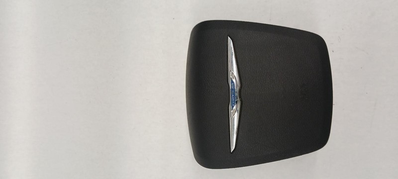 11-'12 CHRYSLER TOWN & COUNTRY Left driver Air Bag wheel black OEM