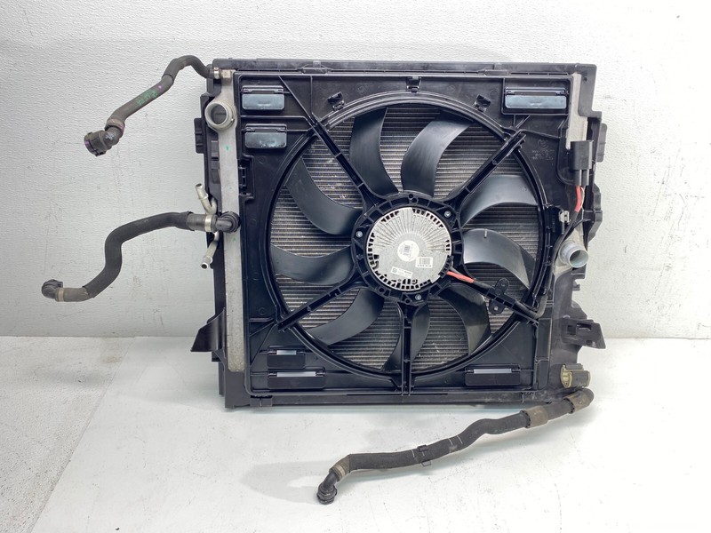 15-19 BMW F85 F86 X5M X6M S63 Engine Main Radiator Cooling Fan Assembly 69K OEM✅