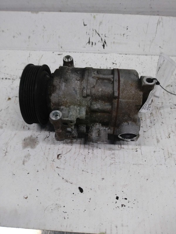 2015 AUDI A4 A/C Compressor OEM 2.0L Black 127k Miles 4M0820803, 8T0260805E