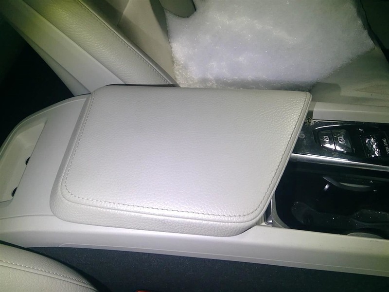 Armrest Lid Fits 19-23 VOLVO S60 1749964