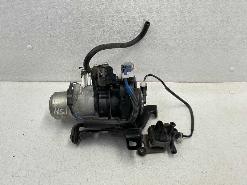 2010 2011 2012 Lexus LS460 Air Ride Suspension Compressor Pump 1571 OEM