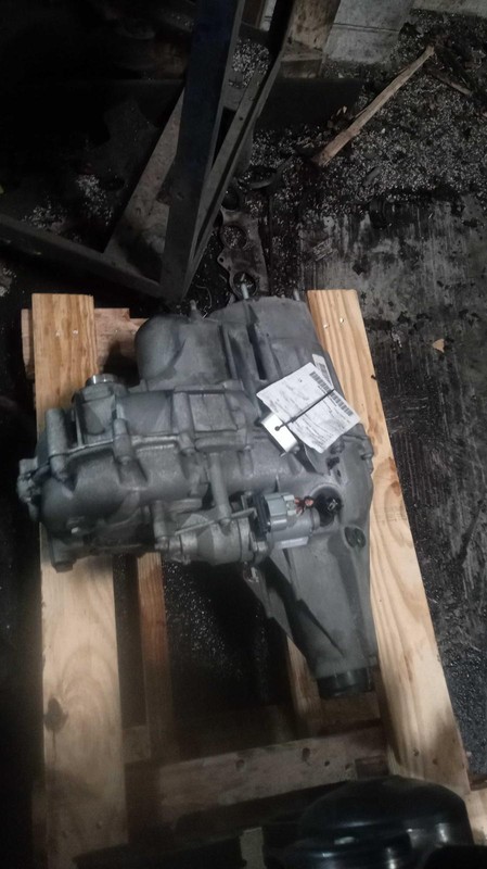 2013 Chevrolet Tahoe Transfer Case Assembly 4WD OEM 201k Miles Warranty