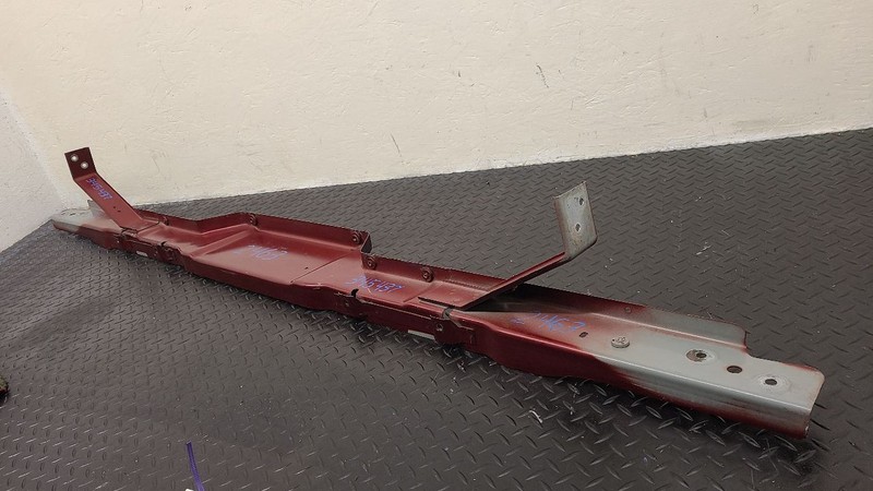03-09 Hummer H2 Radiator Core Support Upper Tie Bar OEM 19178300