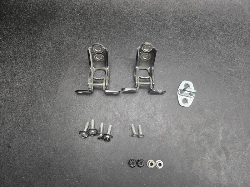 Front Left Door Hinges + Striker Set 2022 Nissan Rogue 80401-6RR0A 2021 - 2025