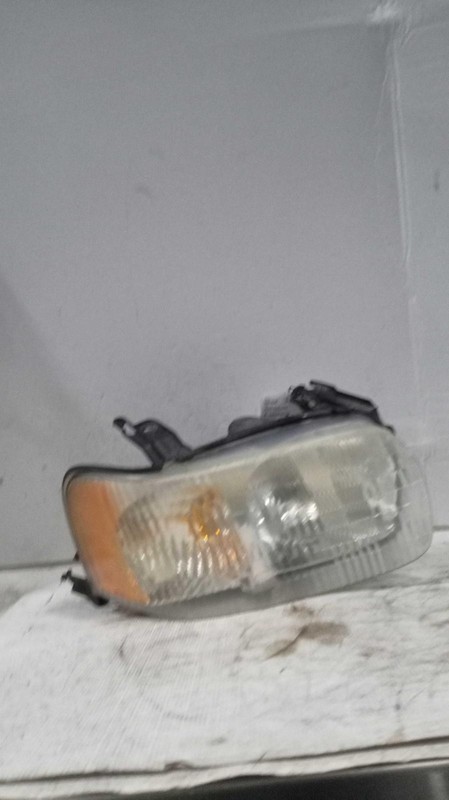 2003 Ford Escape Right Headlight Assembly Silver OEM 14457 Used 95K Miles