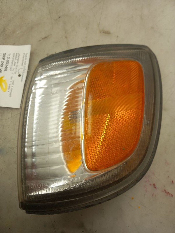 99 00 01 02 TOYOTA 4 RUNNER FRONT DRIVER LEFT FENDER TURN SIGNAL PARK LIGHT