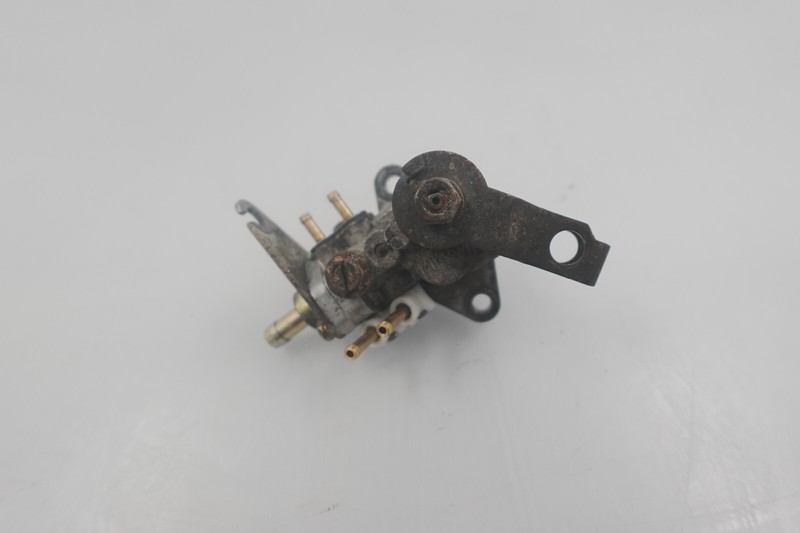 2006 Polaris Switchback Fusion RMK 900 OEM Engine Motor Oil Injection Pump Ass'y