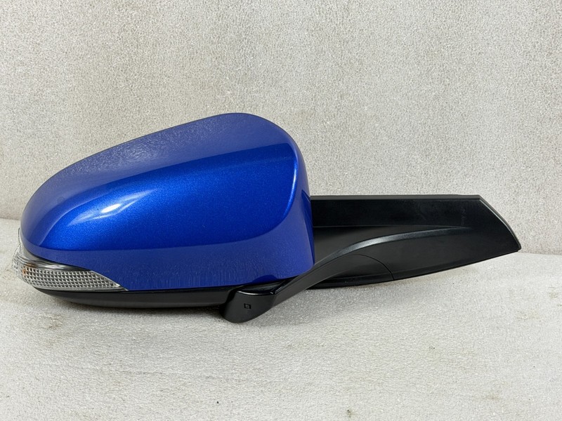 2018-2021 Toyota C-HR CHR Right Passenger side blue 8X2 heated assembly #015
