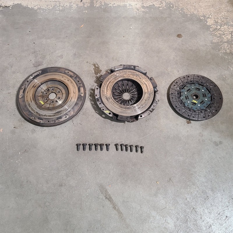 99-04 Mustang Gt 4.6L Manual Flywheel & Clutch Kit With Hardware Aa7465