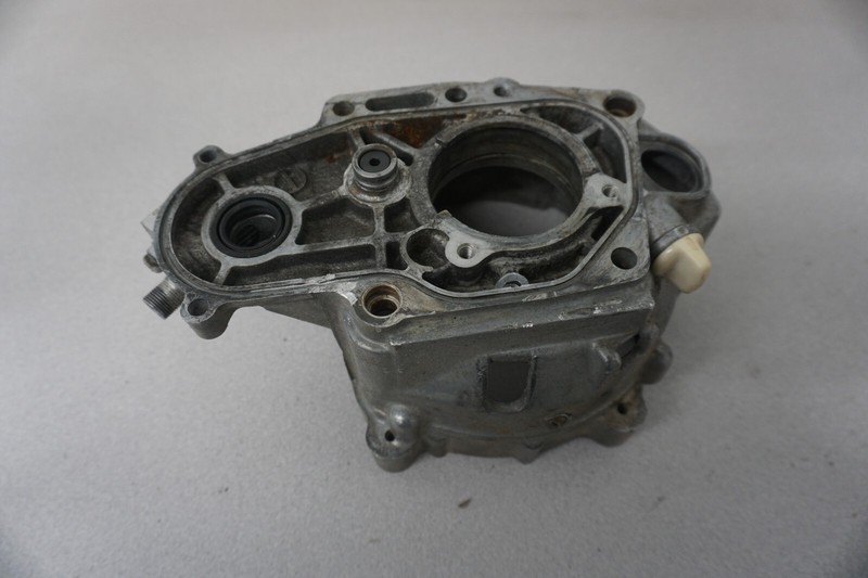 1981 Yamaha OEM Engine Oil & Water Pump Housing SRX 440 8M6-15426-01-00