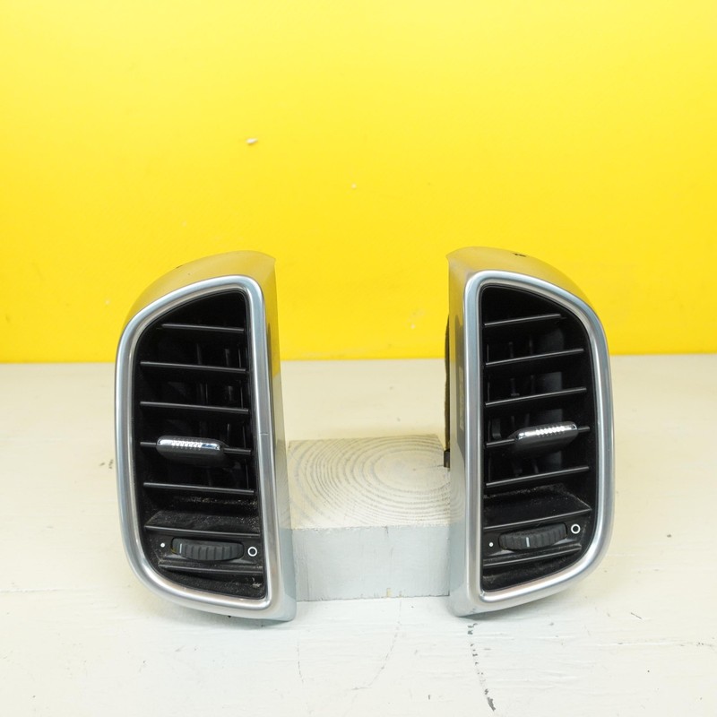 2015-2018 PORSCHE CAYENNE PAIR OF CENTER CONSOLE VENTS A/C AIR VENT 7P5819203B