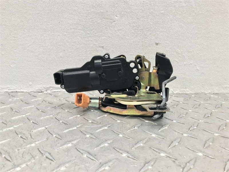 2003 LINCOLN NAVIGATOR DRIVER REAR POWER LOCK ACTUATOR OEM