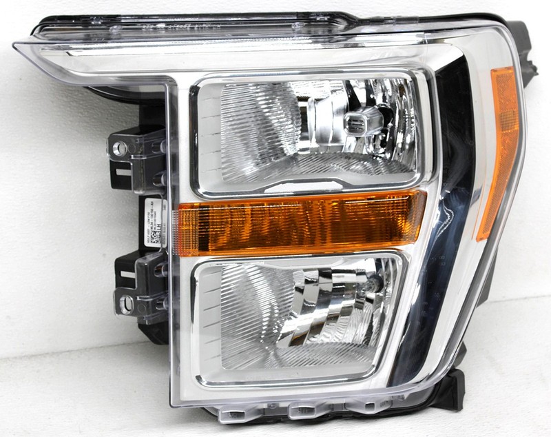 OEM Left Driver Side Halogen Headlamp For Ford F150 ML3Z-13008-K Tabs Missing
