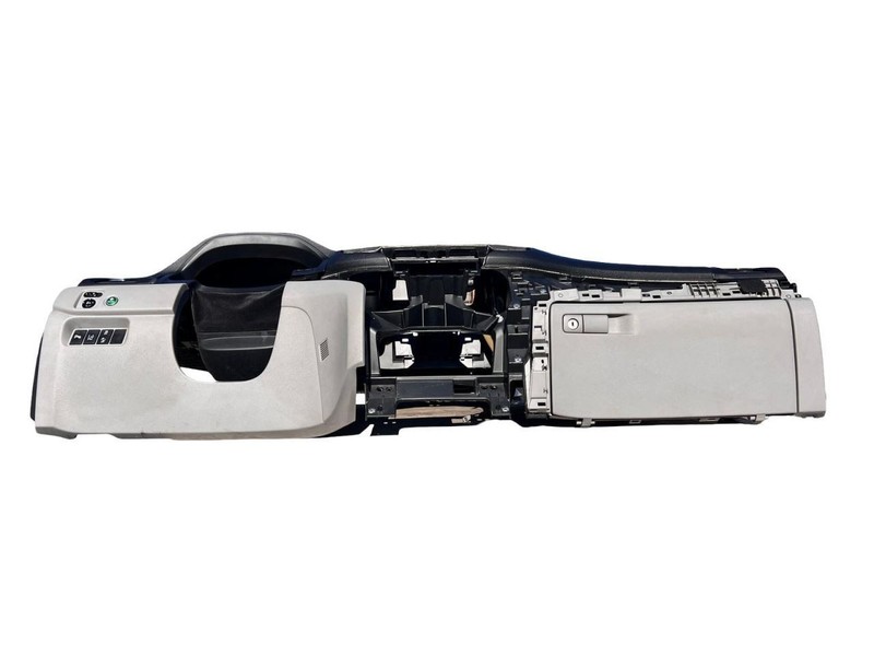 2016-2022 Honda Pilot Dash Panel Gray Has A Rip