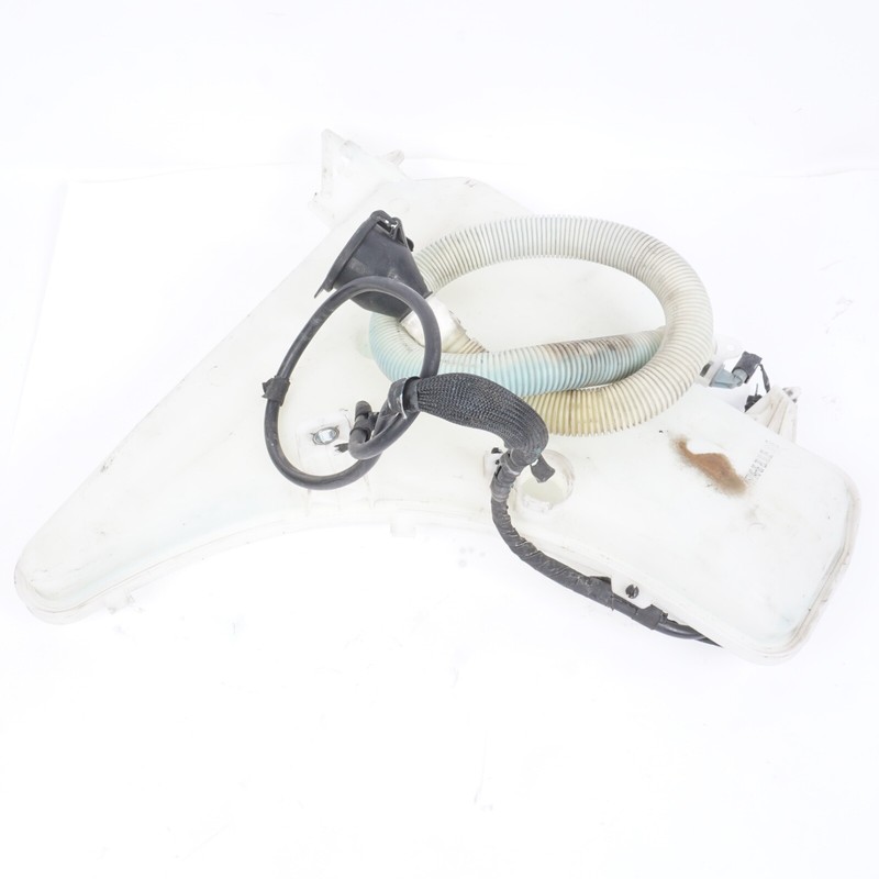 07 - 13 BMW 328i 335 E93 CONVERTIBLEWINDSHIELD WASHER RESERVOIR FILLER NECK